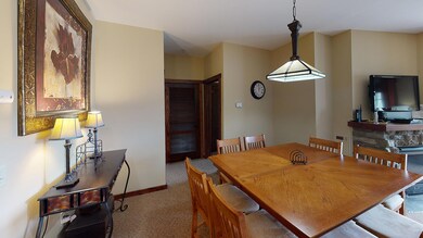 Soaring-Eagle-206-Dining-Room