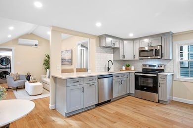 97 Mason St unit 2, Salem, MA 01970 - photo 2