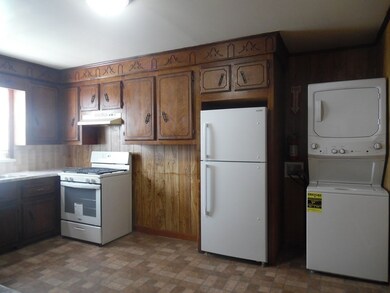 537 William St unit 1, Fall River, MA 02721 - photo 2