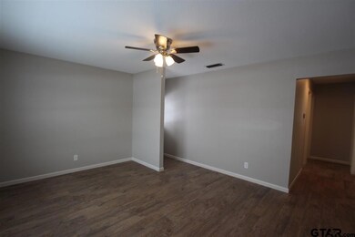 11608 11608 Cr 215, Tyler, TX 75707 - photo 7