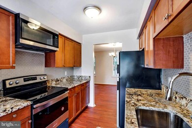 10203 Thrift Rd, Clinton, MD 20735 - photo 2