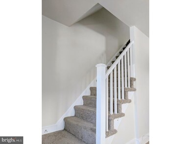 538 Crotzer Ave, Folcroft, PA 19032 - photo 5