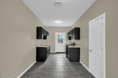 368 Milton Rd unit c, El Paso, TX 79915 - photo 4