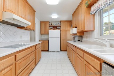 8322 Bashan Lake Ave, San Diego, CA 92119 - photo 3