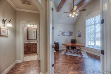 Office, home school or music room on the front of