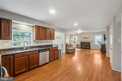 9033 Allington Manor Cir W, Frederick, MD 21703 - photo 5