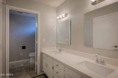 2343N63rd018
