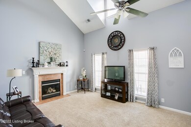 8605 Garden Gate Cir, Louisville, KY 40291 - photo 5