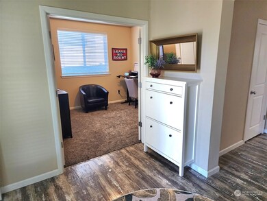 10048 Jensen Dr SE, Yelm, WA 98597 - photo 3