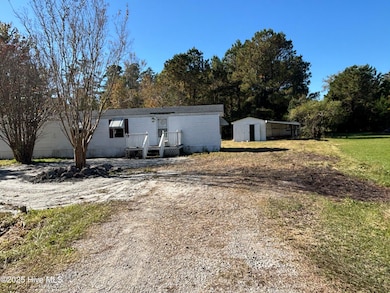 138 Old Nassau Rd, Williston, NC 28589 - photo 5