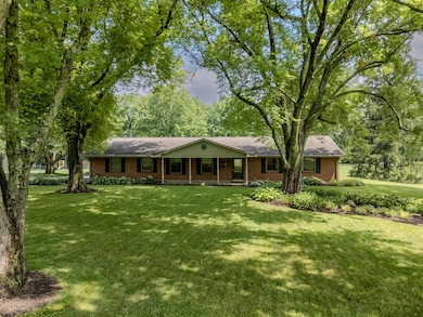2205 E Centerville Station Rd - Lori Jon