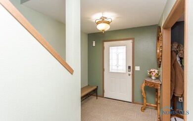 2142 Lisa Ln, Toledo, OH 43611 - photo 3