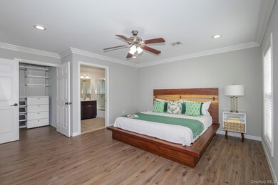 408 Pine Creek Ave unit N404, Holbrook, NY 11741 - photo 7