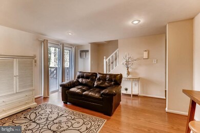 17 Woodbench Ct, Reisterstown, MD 21136 - photo 6