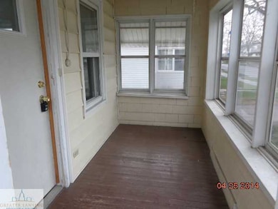 1028 E Hazel St, Lansing, MI 48912 - photo 5