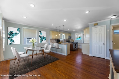 Living roomStaged 2