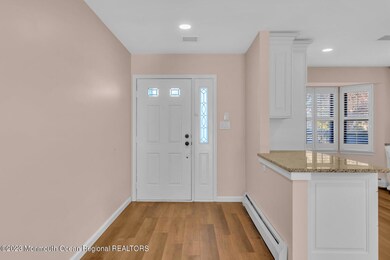 30 Hansom Ln, Marlboro, NJ 07746 - photo 3