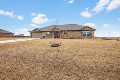 130 Hillcrest Ln, Decatur, TX 76234 - photo 3