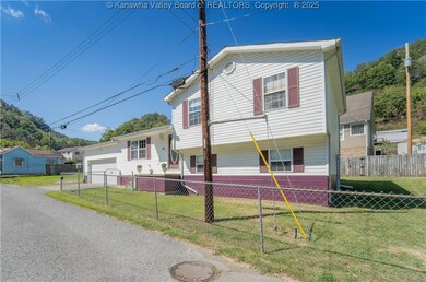 36 Fieldstone Rd, Logan, WV 25601 - photo 2