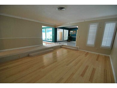 4165 E Pinecrest Cir, Las Vegas, NV 89121 - photo 7