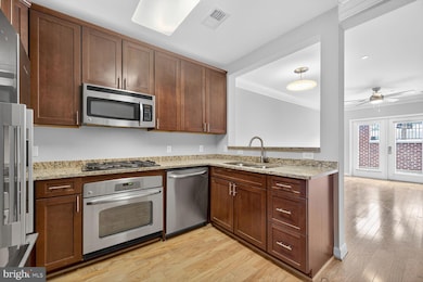 Dominion Heights unit 105, Arlington, VA 22207 - photo 4