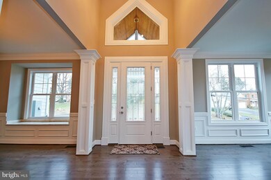 1715 Drewlaine Dr, Vienna, VA 22182 - photo 4