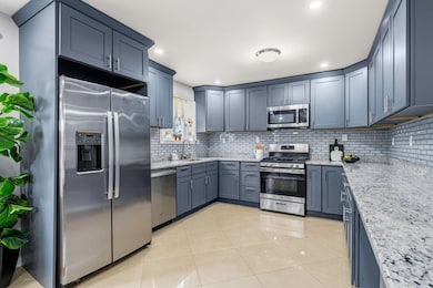 32 Alma St unit 32, Lawrence, MA 01841 - photo 4