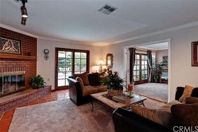 SECOND VIEW OF FAMILY ROOM