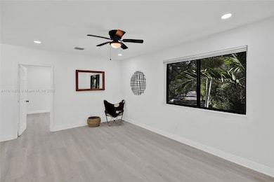 11643 NE 11th Place unit 2, Biscayne Park, FL 33161 - photo 2