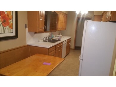 Kitchen Dining area