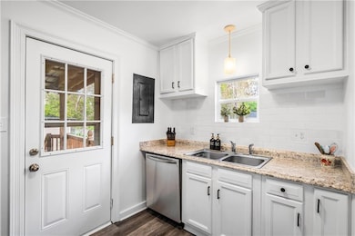 208 Pinehill Dr, Mobile, AL 36606 - photo 7