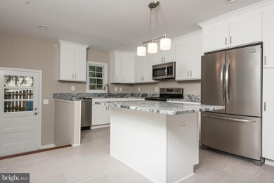 108 Maple Dr, Annapolis, MD 21403 - photo 2