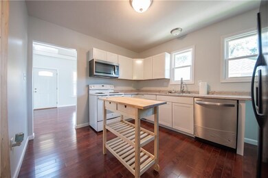 1522 19th St, Columbus, IN 47201 - photo 7