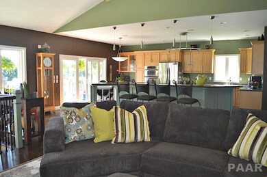 4510 W Tilley Ct, Peoria, IL 61615 - photo 5