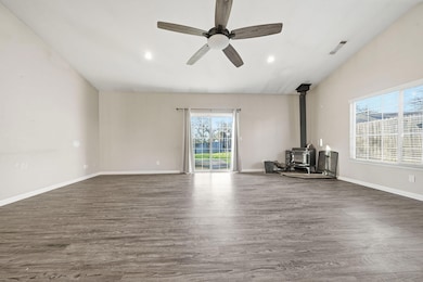 19795 Beegum Peak Place, Cottonwood, CA 96022 - photo 5