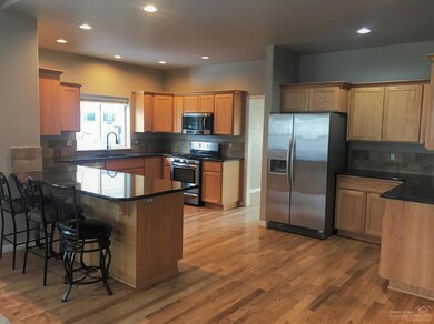 61260 Desert Oasis Ct, Bend, OR 97702 - photo 5