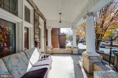 915 N 4th St, Reading, PA 19601 - photo 4