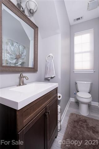 1/2 Bath Downstairs