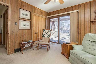 4043 40th St, Des Moines, IA 50310 - photo 7