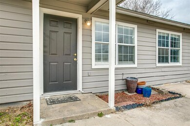 801 Renfro Dr, Fort Worth, TX 76108 - photo 3