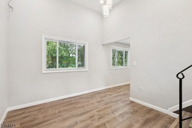 5 Waverly Dr E, Edison, NJ 08817 - photo 6