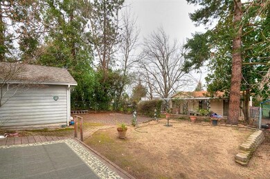 2995 E McAndrews Rd, Medford, OR 97504 - photo 4