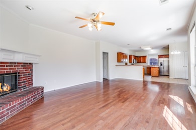 8100 Steamers Ln, Frisco, TX 75035 - photo 4