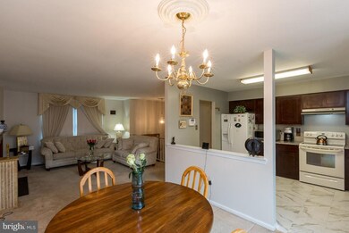 9120 Mchenry Ln, Lanham, MD 20706 - photo 7