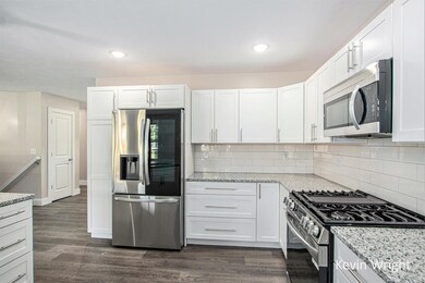 561 Mary St, Muskegon, MI 49442 - photo 6