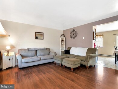 442 Blaker Dr, East Greenville, PA 18041 - photo 3