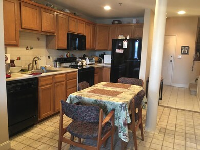 Island Terrace unit 318, Saco, ME 04072 - photo 3