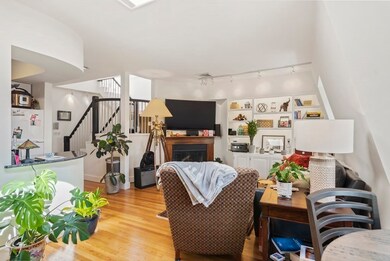 45 Upton St unit 3, Boston, MA 02118 - photo 5