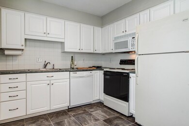 4297 Chaucer Kitchen