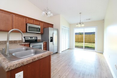 117 Croatan Ct, Jacksonville, NC 28546 - photo 7